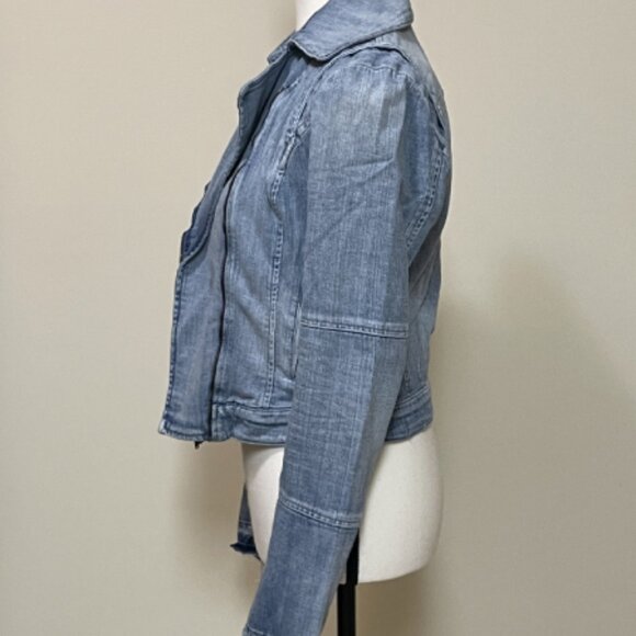Guess denim moto jacket ASO Lydia Martin - Picture 5 of 11